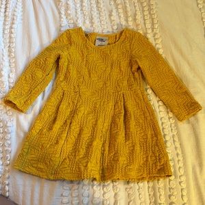 OshKosh mustard 2T dress 👗